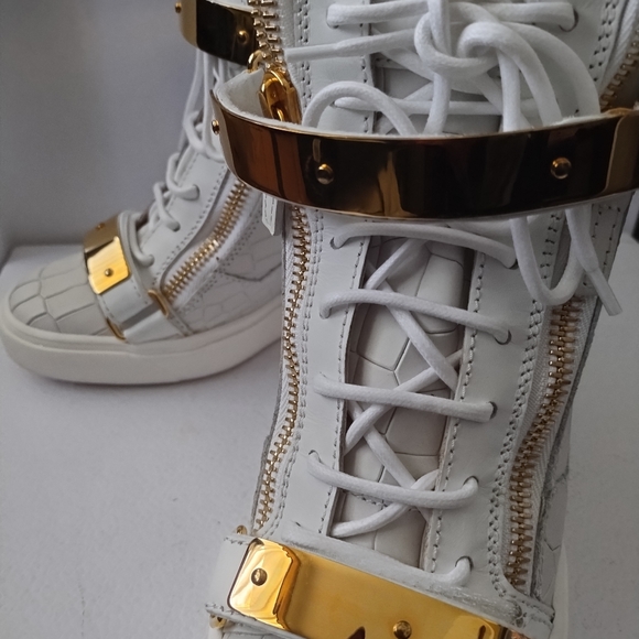 GIUSEPPE ZANOTTI  FASHIONABLE SNEAKERS - Picture 7 of 16
